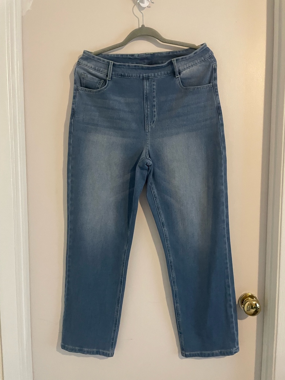 Halara Medium Wash Straight Leg Pull-On Jeans Size L EUC